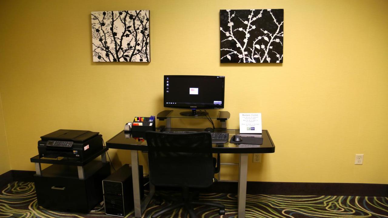 Holiday Inn Express Hotel & Suites Saginaw By Ihg Dış mekan fotoğraf