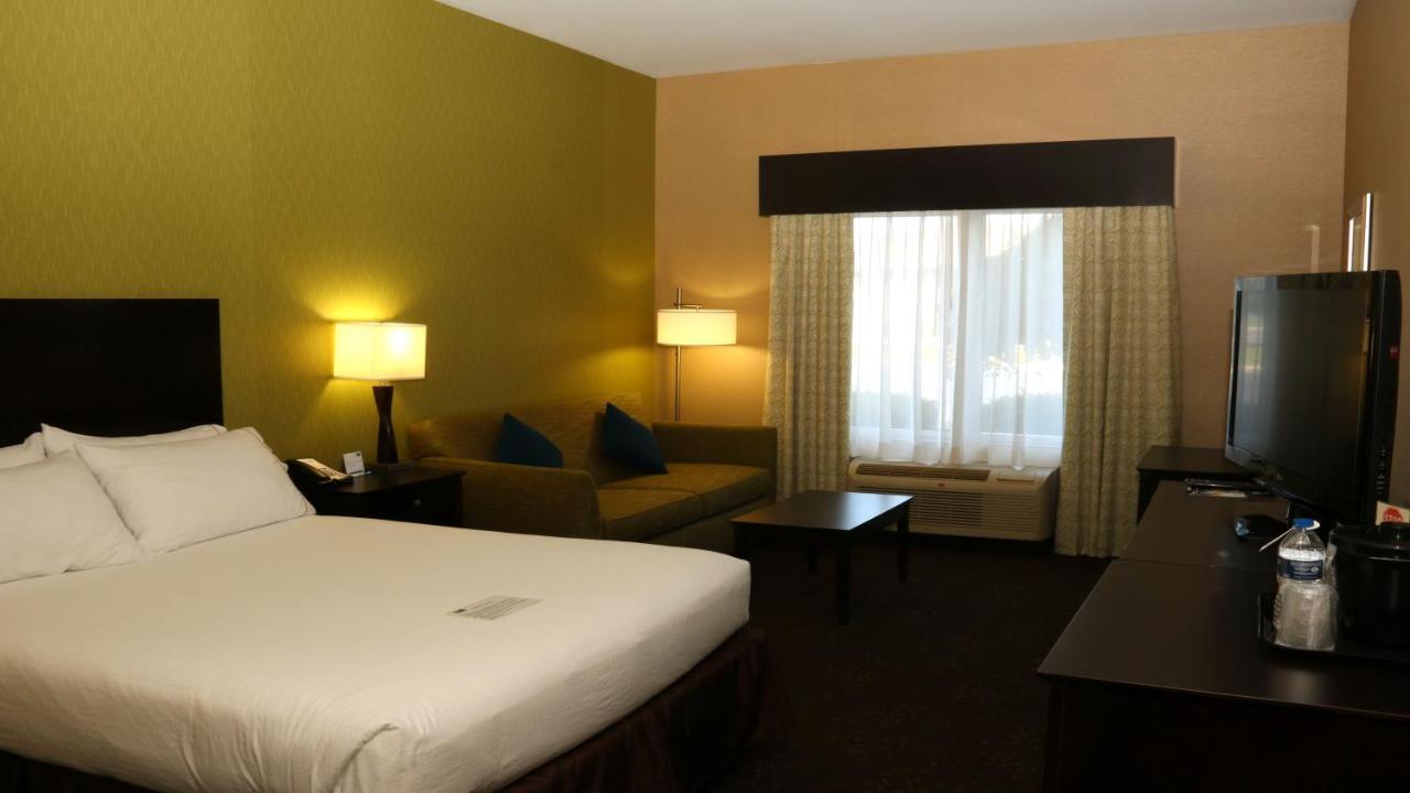 Holiday Inn Express Hotel & Suites Saginaw By Ihg Dış mekan fotoğraf