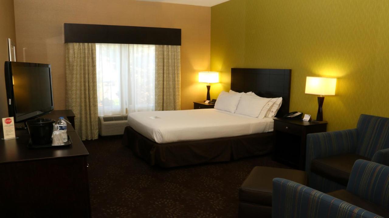 Holiday Inn Express Hotel & Suites Saginaw By Ihg Dış mekan fotoğraf