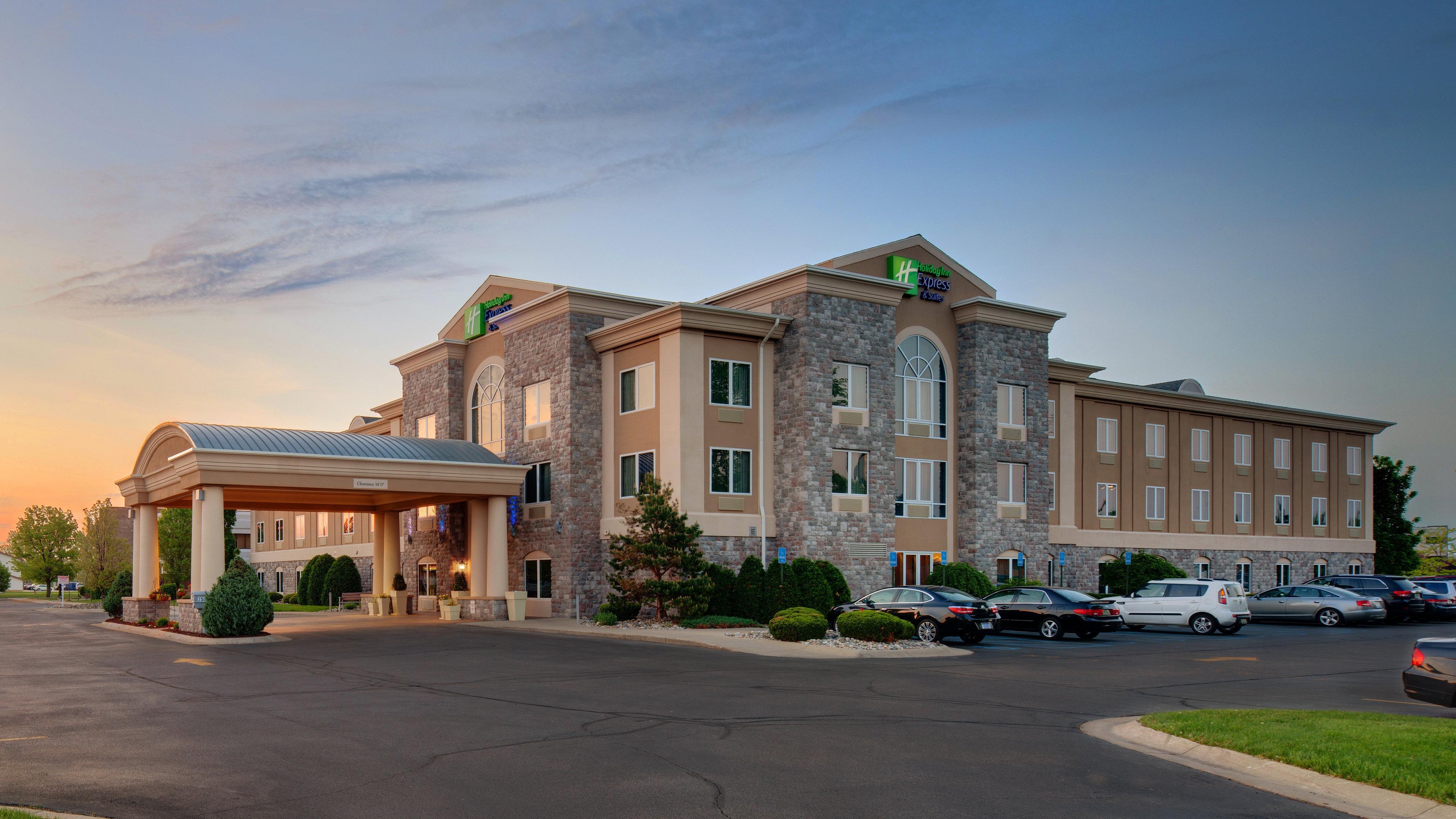 Holiday Inn Express Hotel & Suites Saginaw By Ihg Dış mekan fotoğraf