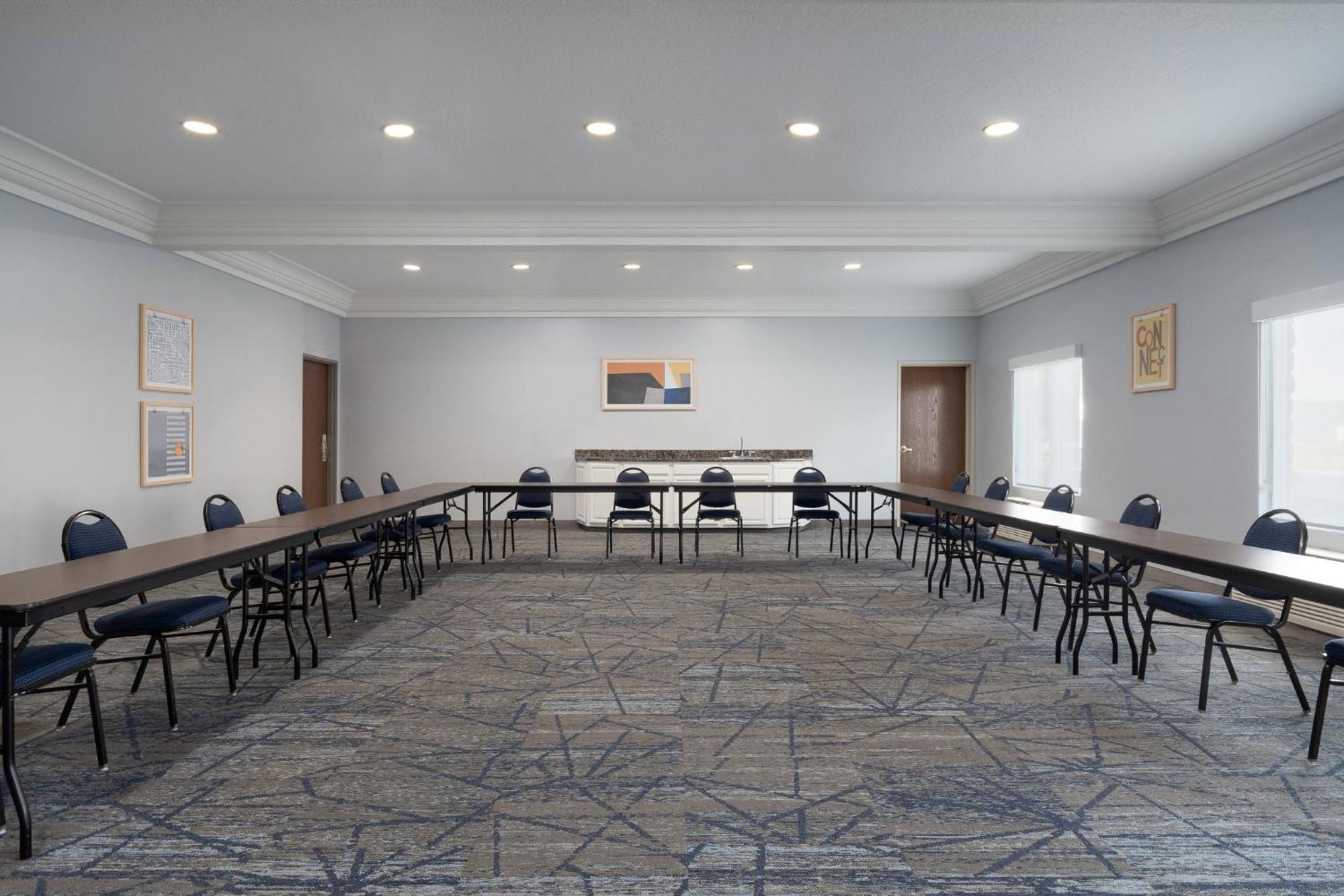 Holiday Inn Express Hotel & Suites Saginaw By Ihg Dış mekan fotoğraf